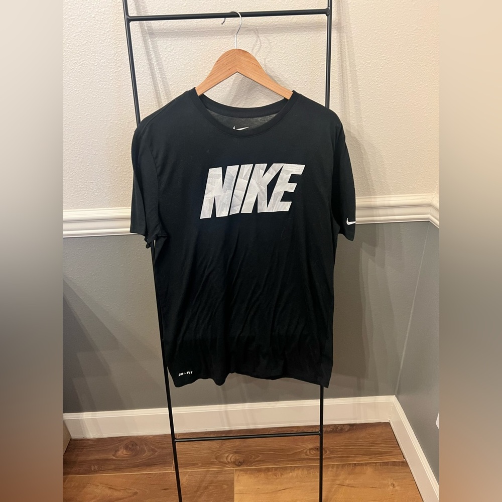 Nike Tee